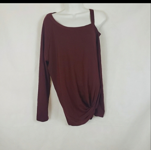 Burgundy Cold Shoulder Knit Long sleeve knot top M - Picture 4 of 5